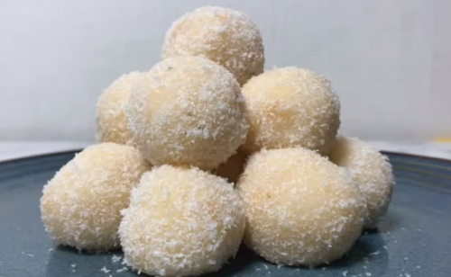 Coconut ladoo 